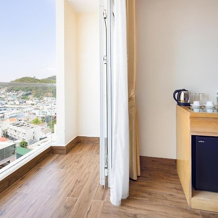 Gibson Hotel Nha Trang Zewnętrze zdjęcie