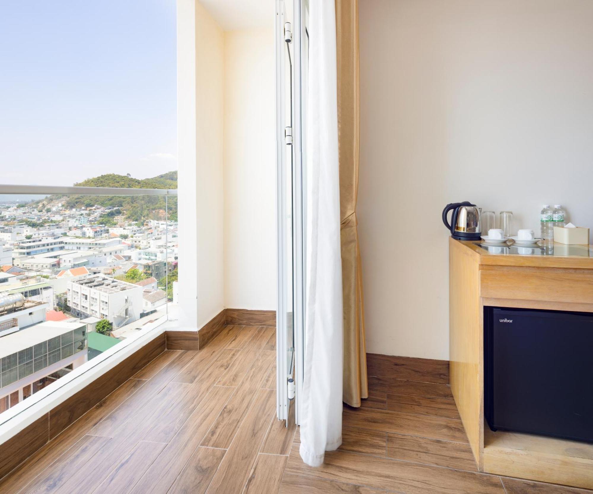 Gibson Hotel Nha Trang Zewnętrze zdjęcie
